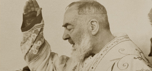 La Benedizione di Padre Pio